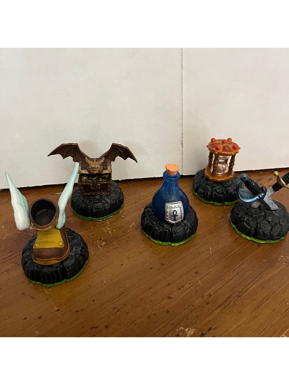 Skylanders Spyros Adventures Magic Lot Boots Swords Treasure Twister Elixir